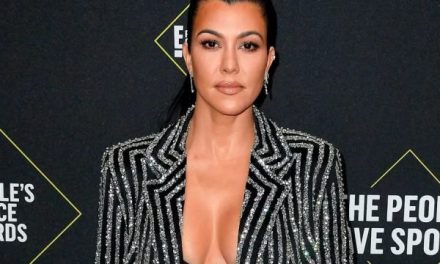 Kourtney Kardashian shares cryptic message after ‘setting boundaries’ with her family