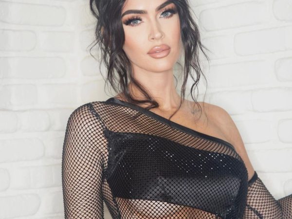 Megan Fox Fashion Moments: Transformers Actress Covering Her B**bs Outfit To A Beige Toned Sheer Ensemble – 5 Times The Diva Made Heads Turn & Jaws Drops As She Flaunted Her S*xy Curves!