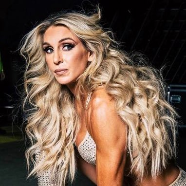 22-year-old star announces her exit from WWE; she was said to resemble Charlotte Flair